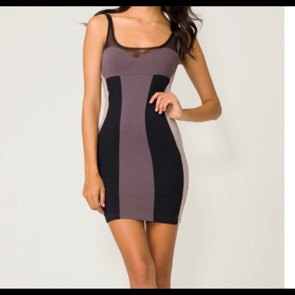 Dress - Picture 4 of 4